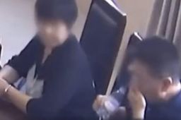 男子当庭吞下证据被罚5万
