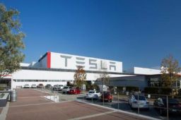 特斯拉或提前还清中国工厂贷款