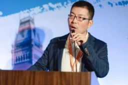 精锐教育创始人“卖惨”真相