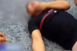 男子教不好女儿算数哭求民警拘留