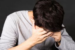 男子遭妻子精神家暴致抑郁