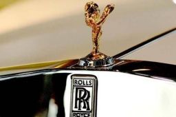 劳斯莱斯请网红代言 王思聪:很low