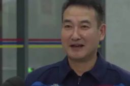 翟志刚在太空出差会看剧听歌