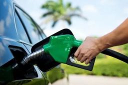 油价上调!加满一箱油将多花12元