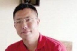 李阳家暴门后首发声：将起诉前妻