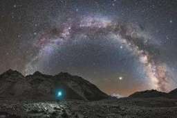 中国小伙获世界天文摄影赛总冠军