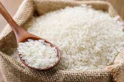 部分城市抢购米面油 官方呼吁冷静