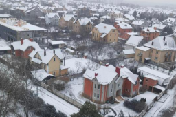 乌克兰首都基辅天降大雪