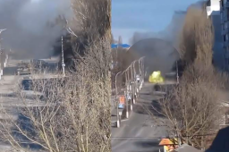 乌人士偷拍俄坦克被察觉 迎来火炮