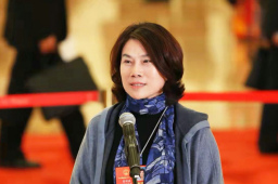 董明珠：建议对996开展公益诉讼