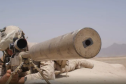 “全球最顶级狙击手”抵乌参战