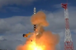 多角度直击俄洲际弹道导弹发射