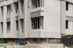 婚房烂尾600天90后女孩不敢告诉家人