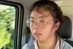 94年女生开货车拉砖 一天搬砖8000块