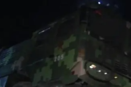 东部战区在台岛周边开展军事行动