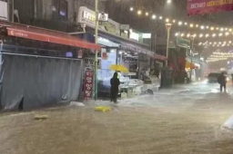 韩国首尔遇80年来最大降雨 已致7死