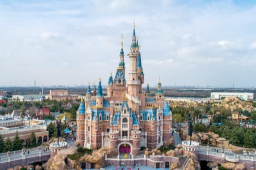 迪士尼计划裁员7000人