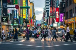 调查称中国幸福感全球最高 韩国垫底