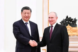 习近平会见俄罗斯总统普京