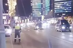 网友晒壮观的俄罗斯护送队