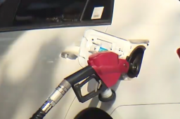 油价下周一或迎今年最大涨幅