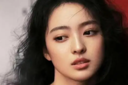 中戏艺考女生全国第一曝光 网友：美