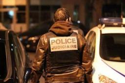 中国男子死在巴黎公寓中：手脚被绑