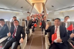 C919商飞成功 首排乘客是这四位