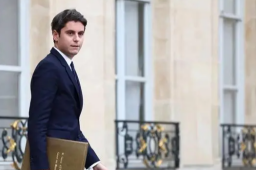 法国34岁最年轻总理上任