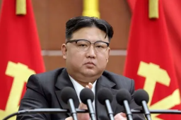 金正恩：韩国是主敌 朝鲜不回避战争